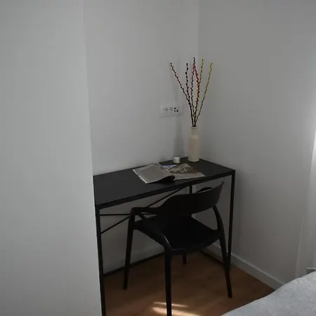 It Brand New Stylish Apartman *