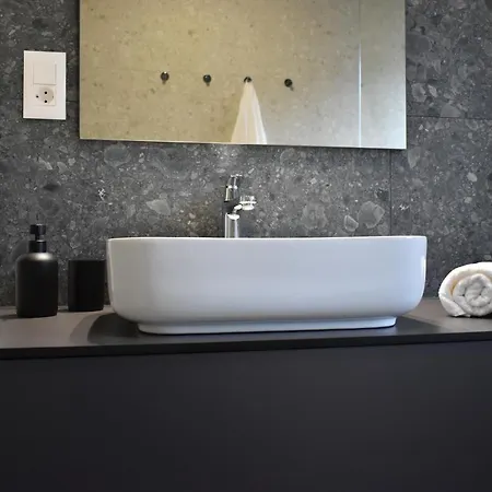 It Brand New Stylish *