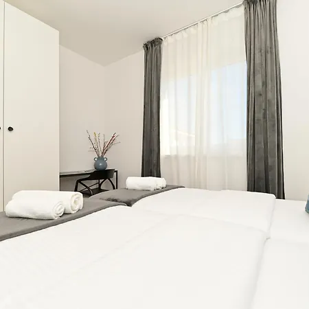 It Brand New Stylish Apartman