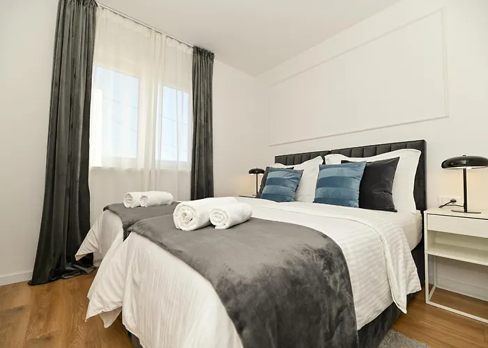 Apartment It Brand New Stylish