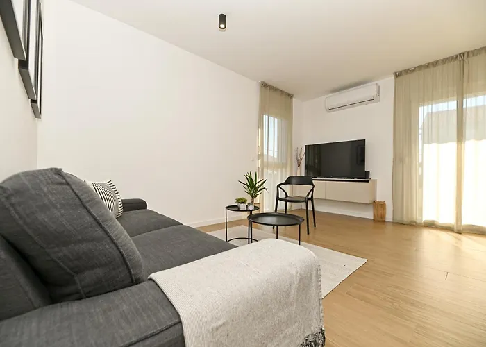 It Brand New Stylish Apartment Trogir