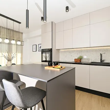 It Brand New Stylish