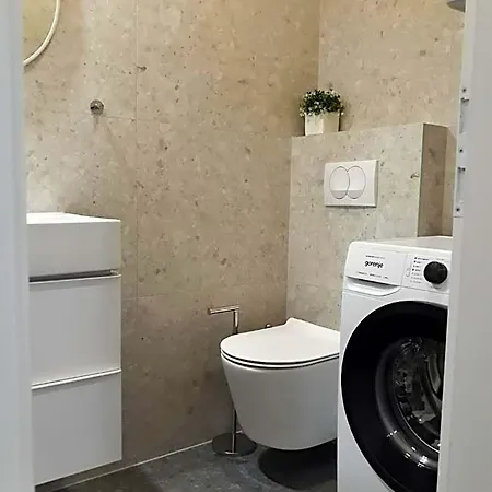 It Brand New Stylish Apartment