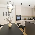 It Brand New Stylish 아파트 트로기르
